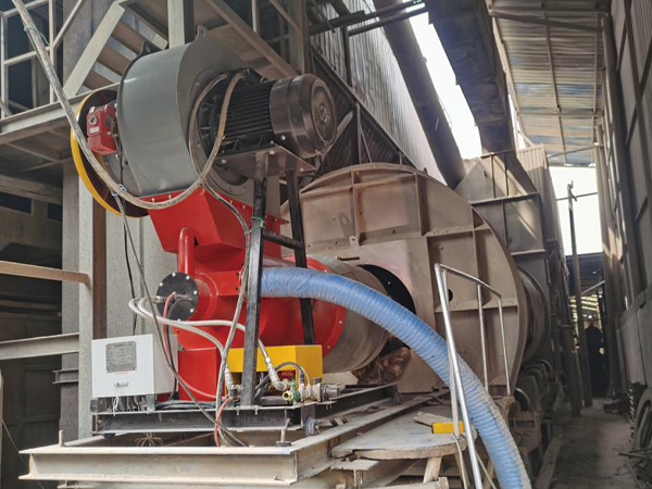 2000瀝青拌合樓油氣兩用燃燒機改造案例